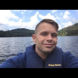 Meet your Posher, Derek